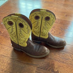 Ariat boots Western Round toe